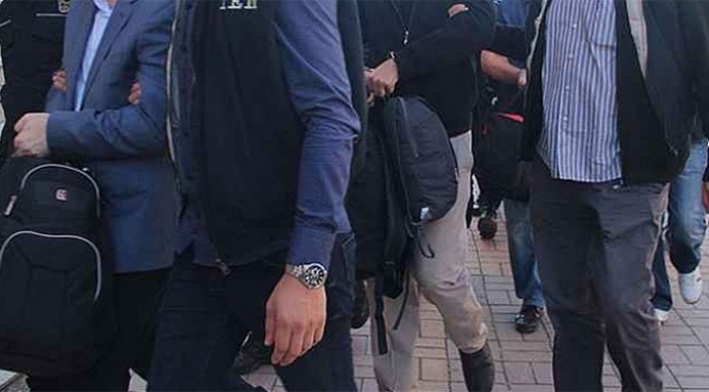 Adana'da 2 asker gözaltına alındı