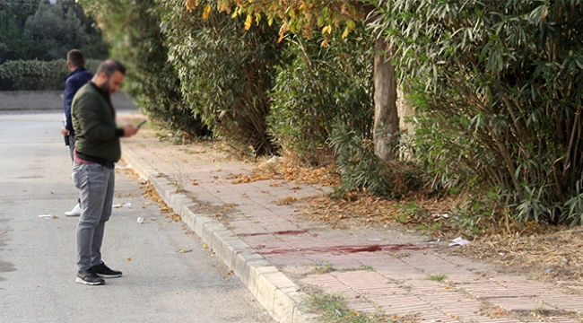 Boğazından bıçaklanmış kadın bulundu