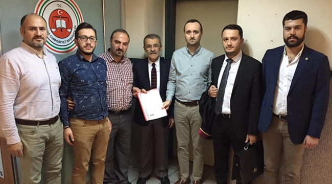 CHP, Atatürk'e hakaretin peşini bırakmıyor