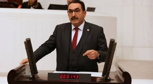 Doğru: Turunçgilde tablo karanlık değil