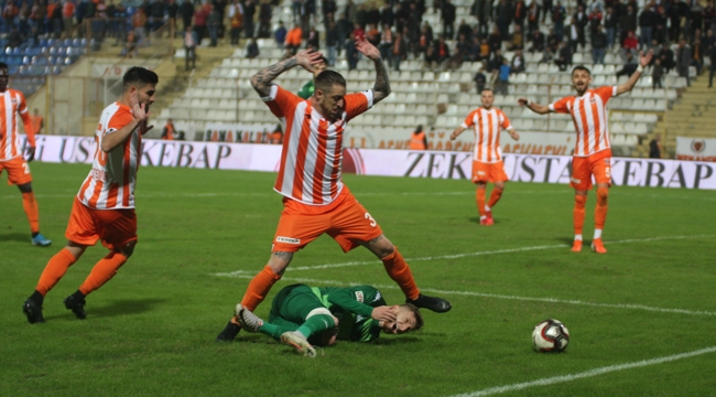 Kaplan can çekişiyor:2-3