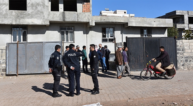 Kardeşler arasında taşlı sopalı kavga