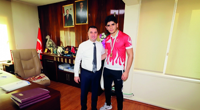 Kerem Şahade  Muay Thai  Avrupa üçüncüsü oldu