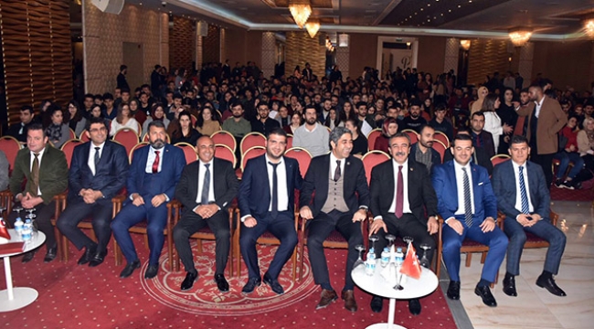 Adana’da ‘Hukuk Zirvesi’ yapıldı