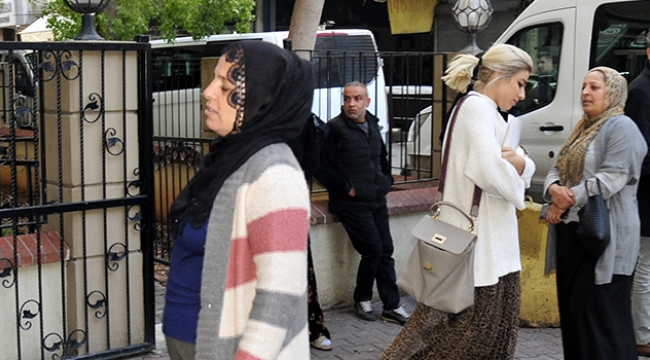 Uyuşturucu şüphelilerinin YÜZLERİNE TÜKÜRDÜ