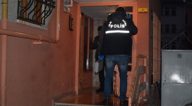 Yaşlı kadın eşi tarafından evde ölü bulundu