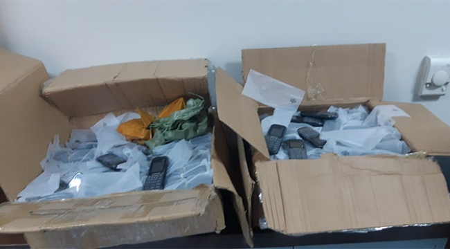 Adana'da 105 bin lira değerinde cep telefonu ele geçirildi