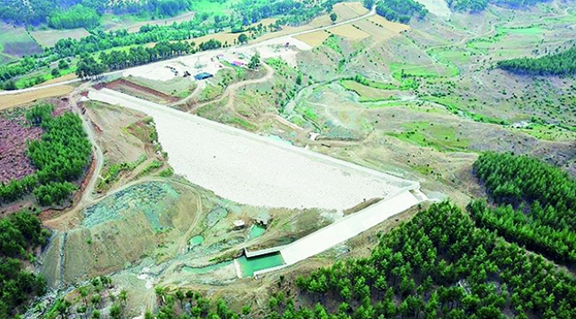 Aladağ'da 8 bin 900 dekar zirai arazi suya kavuşuyor