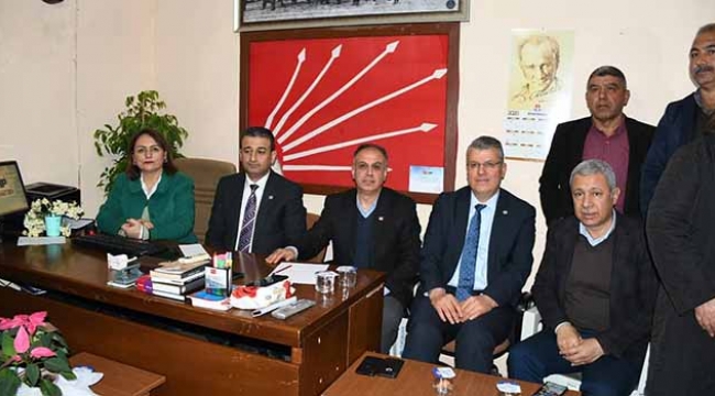CHP’den 2 günde 13 ilçeye ziyaret