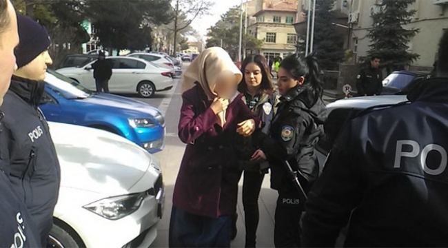 Evli kadın evli sevgilisini tabancayla vurdu