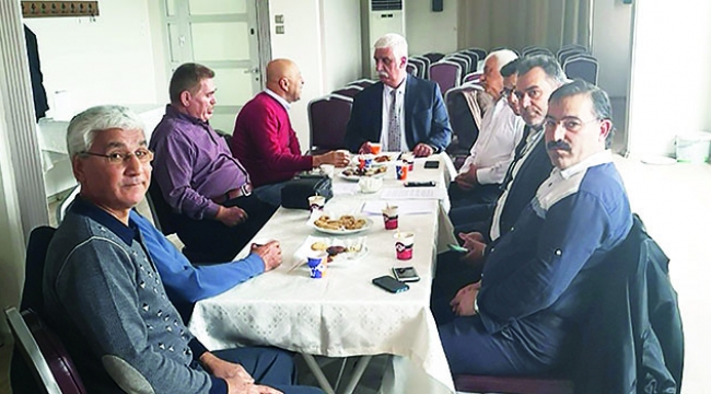 Gür: Kamudaki veterinerlere sağlanan imkânlar onur kırıcı