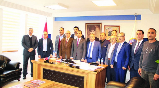 İncirlik işçisi alanlara iniyor