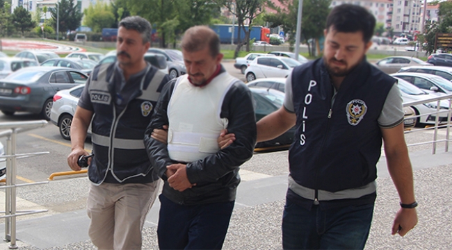 Oğlunun 20 santimetre bağırsağını kaybetmesine neden oldu