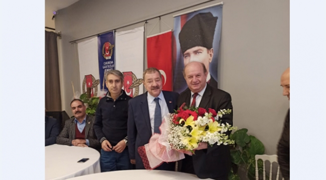 'Sendikalar demokrasinin vazgeçilmez unsurudur'
