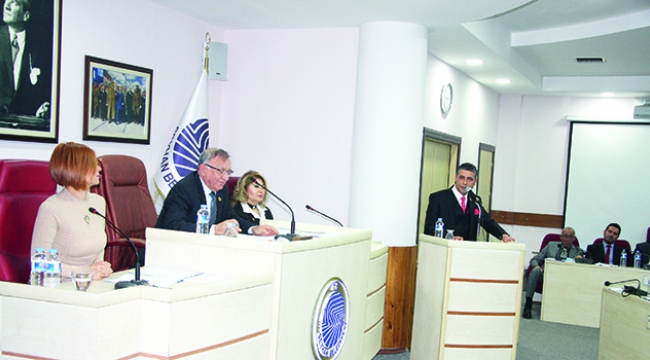 Uçar Meclis'te fırtına gibi esti