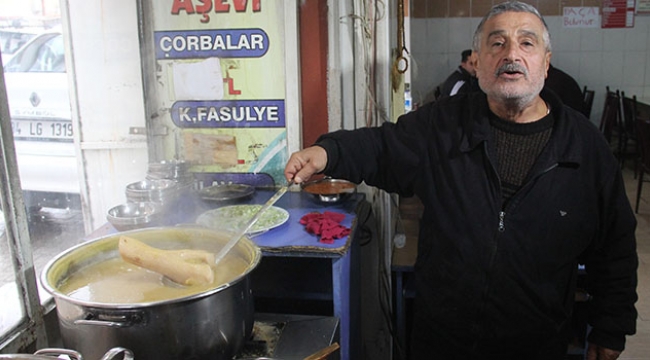 Üniversite öğrencilerine esnaftan destek