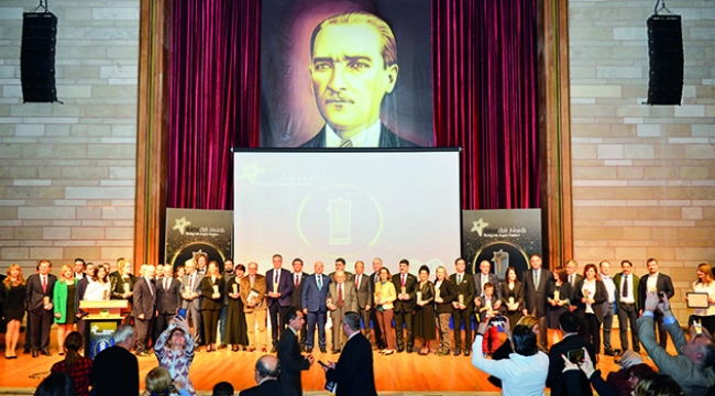 Yılın yenilikçi hemşiresi ödülü Ç.Ü.'ye