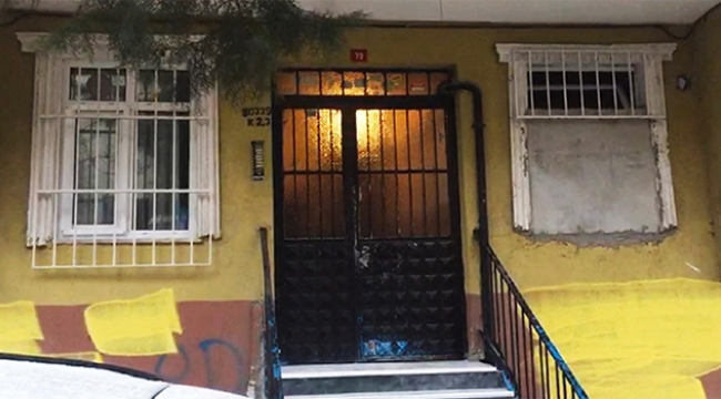 Babası kapıyı açmadı gerçek polis gelince ortaya çıktı