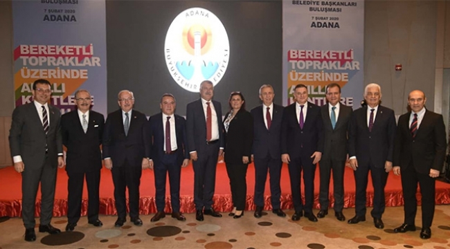 'CHP'li belediyeler olağanüstü tüm yolsuzlukları açığa çıkarttı'