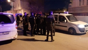 İki grubun sokak kavgasına polis müdahale etti