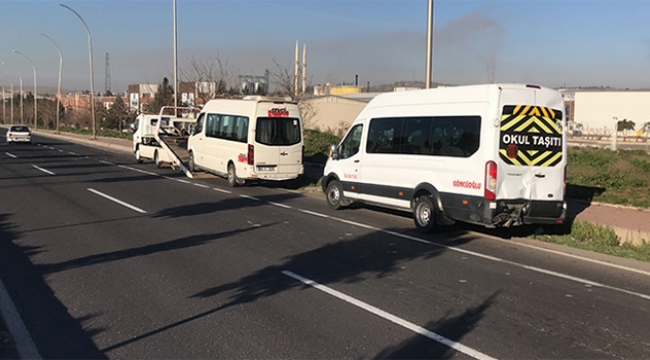 İşçi servisleri çarpıştı yaralılar var