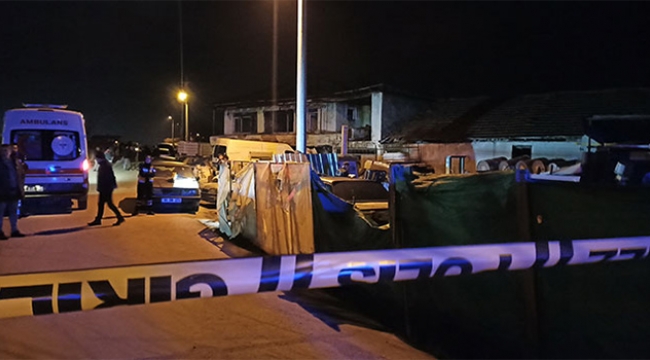 Komşuları tarafından evinin ölünde ölü bulundu