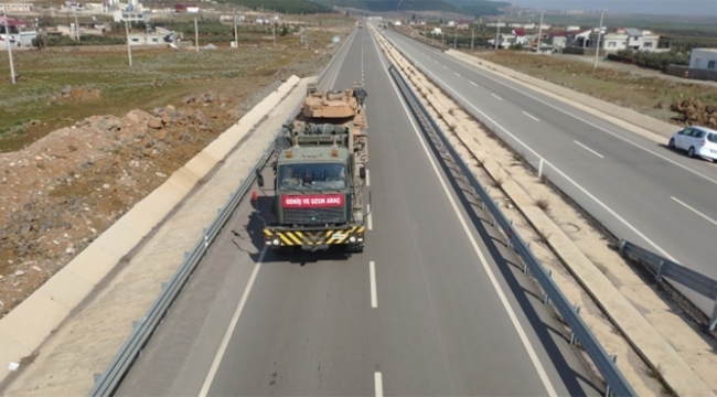 Sınır birliklerine tank sevkıyatı başladı