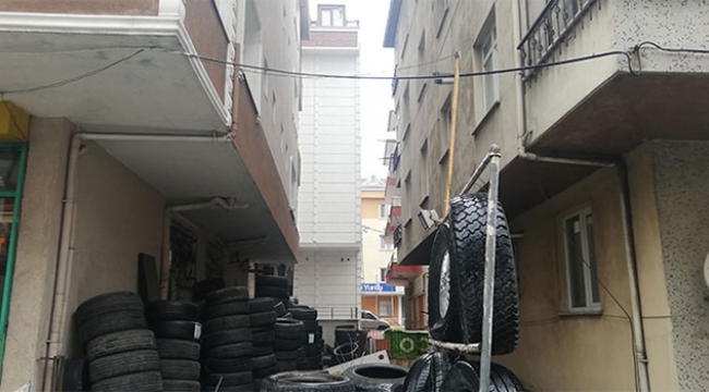 4 yaşındaki çocuk 8 aylık kardeşini balkondan düşürdü