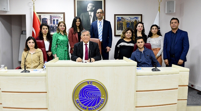 Akay: Biz size, siz insanlığa yardım edeceksiniz
