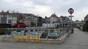 Boşanma aşamasındaki eşine sokak ortasında saldırdı