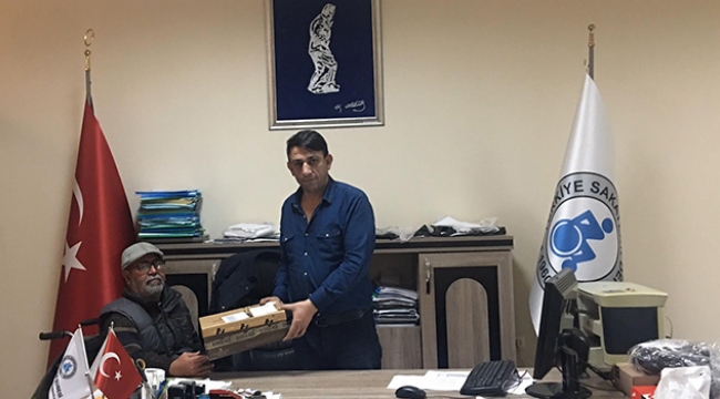 İhtiyaç sahiplerine giysi ve ayakkabı desteği sağladılar