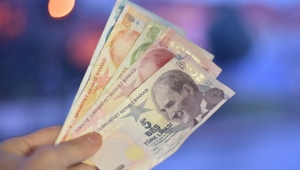 Öğrenciler için kredi ve burs ödemeleri devam edecek mi?