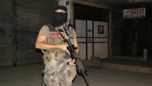 Adana'da hava destekli narkotik uygulaması