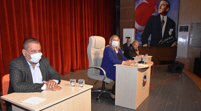 Ceyhan belediye meclisi olağanüstü toplandı
