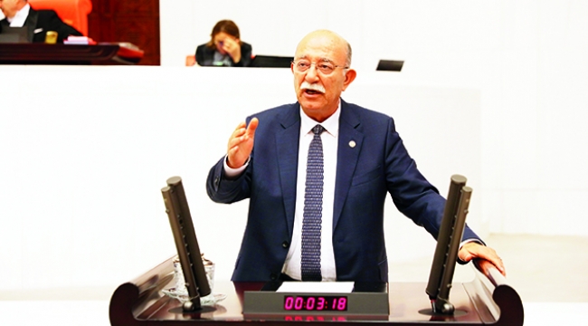 Çiftçinin ürünü tarlada kaldı'