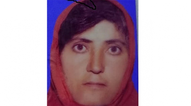 Evin altında kalan kadın hayatını kaybetti