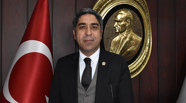 Küçük: Toplumların makûs talihi çağdaş ve bilimsel eğitimle kırılır