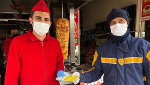 Vatandaşa maske dağıtımına başlandı
