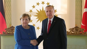 Erdoğan ile Merkel telefonda görüştü