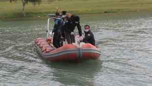 Gölden erkek cesedi çıktı