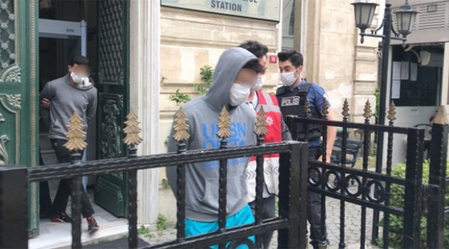 Kedilere mama vermek istedi gasp edildi