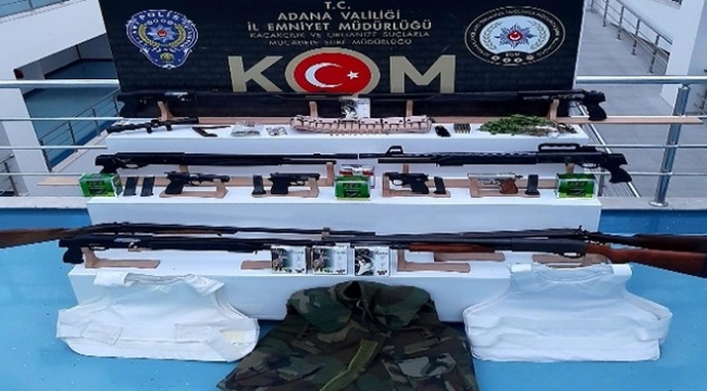 Silah kaçakçıları tutuklandı