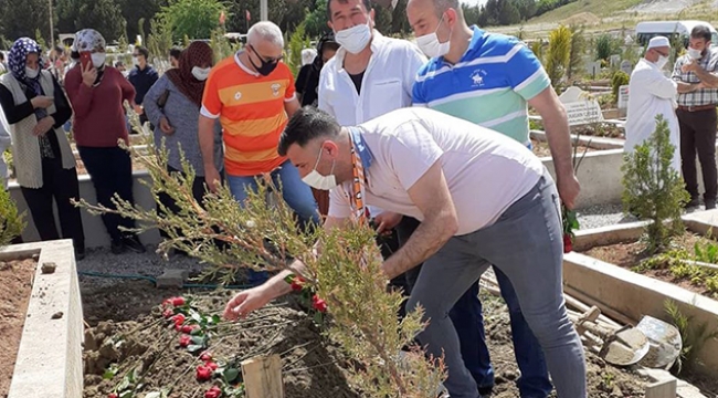 Yaşar Deniz toprağa verildi