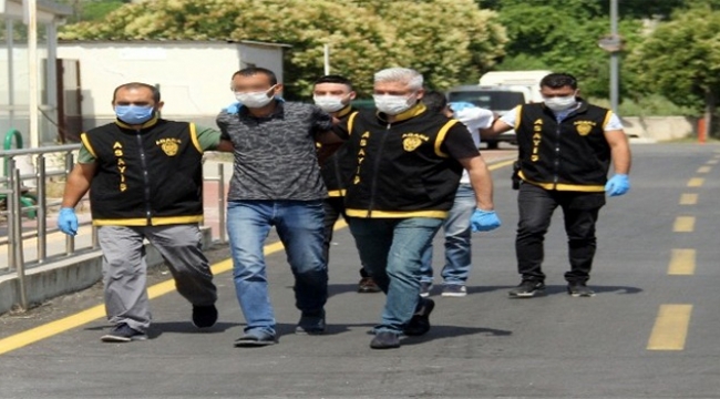 Gelin aracını soydular