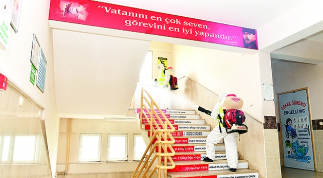 Sarıçam’da okullar dezenfekte edildi
