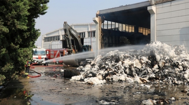 Tekstil fabrikasında korkutan yangın...