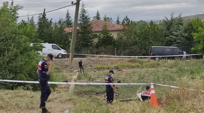 Altın taşıyan araç kaza yaptı