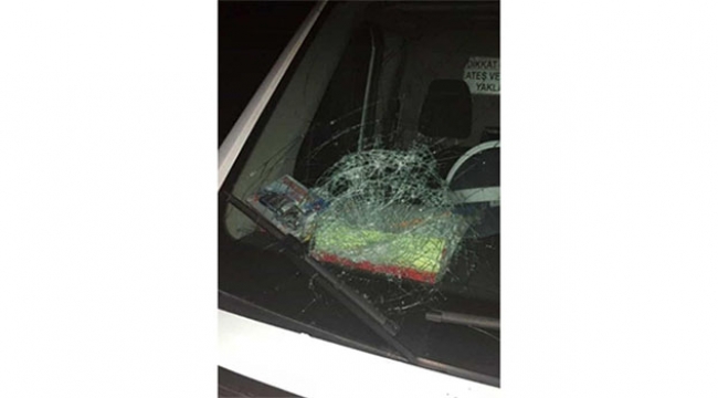 Ambulansa taşlı saldırı