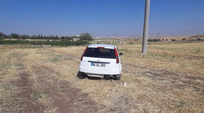 Araba tarlaya uçtu...