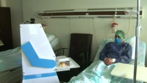 Covid hastalarının robot hemşiresi